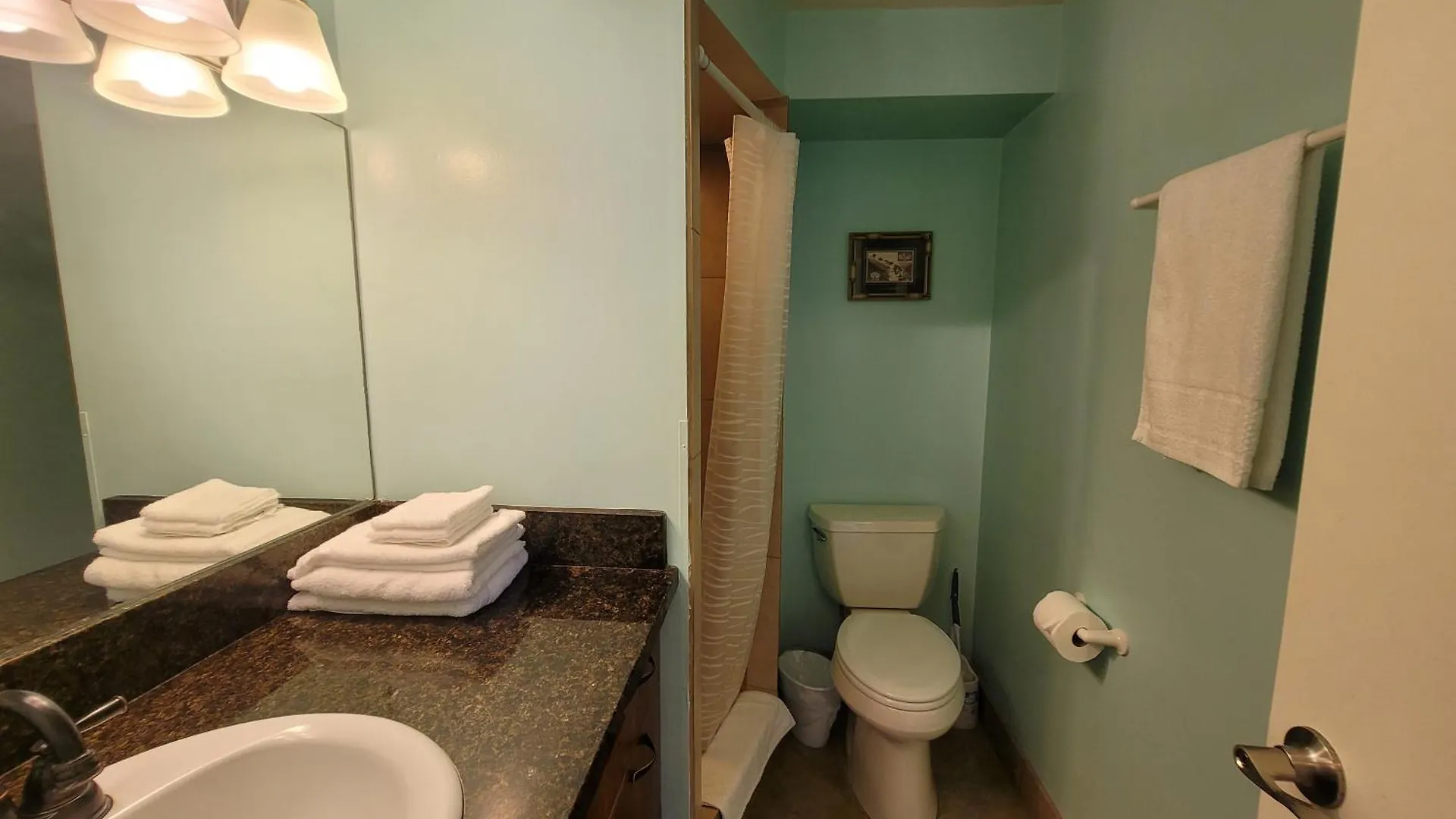 Apartment Spacious Studio W/ Parking, Beach/Mall/Park Honolulu